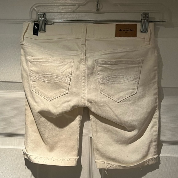 Abercrombie Kids White Denim Shorts - Picture 2 of 4